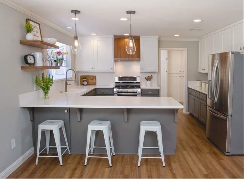 Refreshed kitchen with open shelves in gray